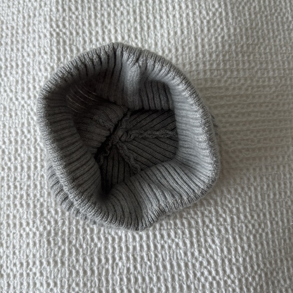 Lululemon On Top of It Beanie - One Size - Picture 6 of 6